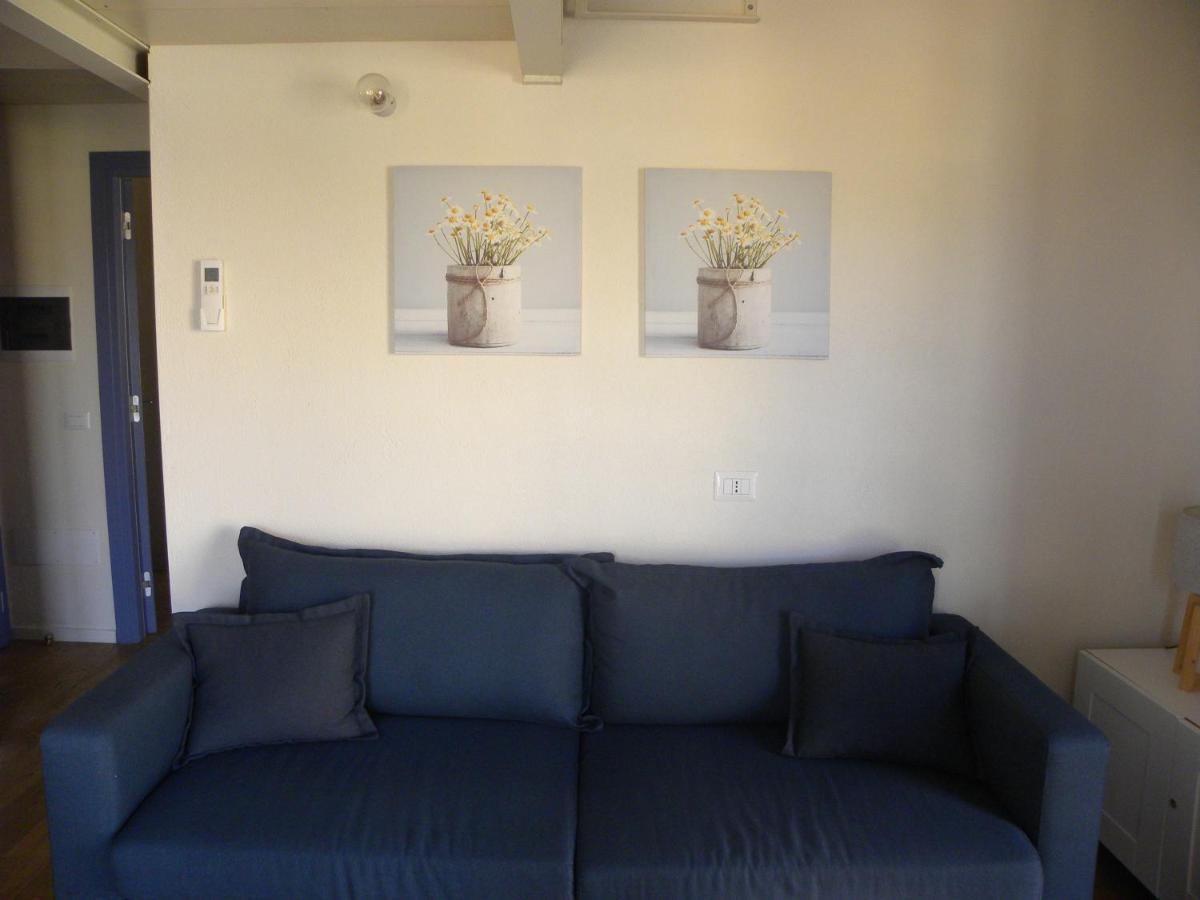 Petra Magica Apartment San Pantaleo Bagian luar foto